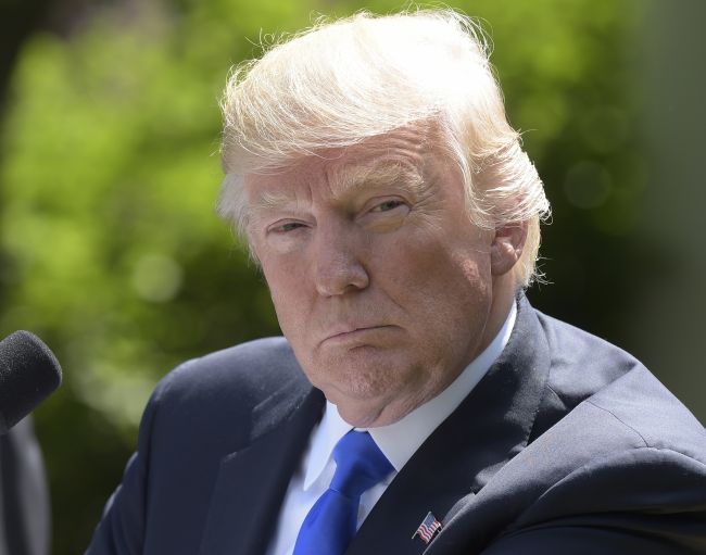 Trump po prvý raz potvrdil záväzok brániť členské štáty NATO