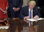 Prokurátori dvoch amerických štátov zažalovali Trumpa za konflikt záujmov