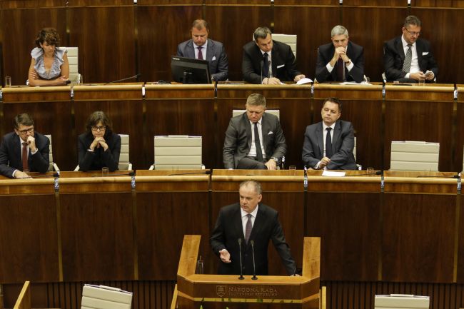 Prezident Andrej Kiska predložil vláde správu o stave republiky