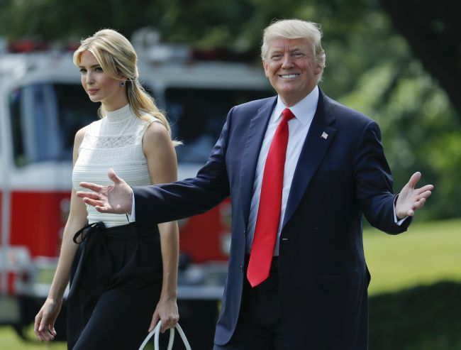 Špeciálny prokurátor vyšetruje, či sa Trump dopustil marenia spravodlivosti