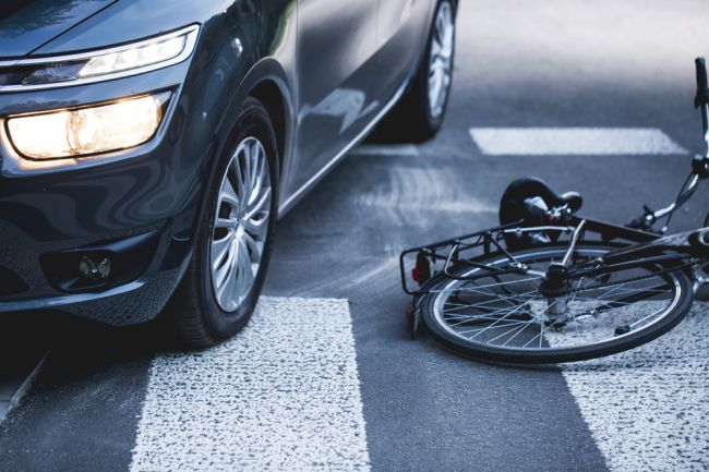 Vodič zrazil pri Malackách cyklistku, utrpela ťažké zranenie