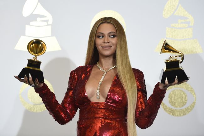 Speváčka Beyoncé porodila dvojčatá