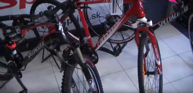 Video: Na čo sa zamerať pri kúpe bicykla?