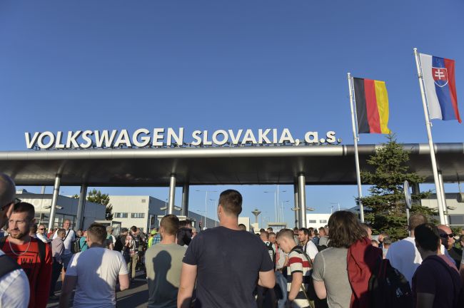 V slovenskom Volkswagene sa začal prvý štrajk v histórii závodu