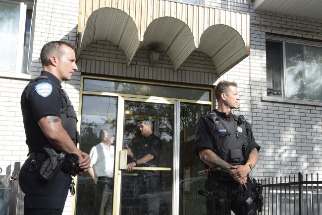 Na letisku v Michigane dobodali policajta, FBI nevylučuje terorizmus