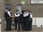 Britská vláda: Testami požiarnej bezpečnosti neprešlo 60 výškových budov