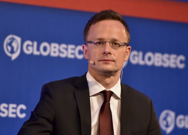 Szijjártó: Krajiny V4 sú solidárne tým, že nevpúšťajú ilegálnych migrantov