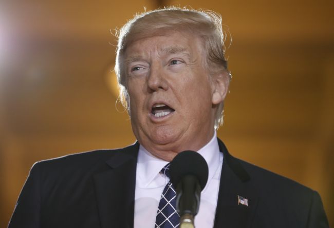 Trump označil verdikt najvyššieho súdu za víťazstvo národnej bezpečnosti