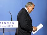 Francúzsky expremiér Raffarin odchádza z politiky, upozorňuje na hrozby vojny