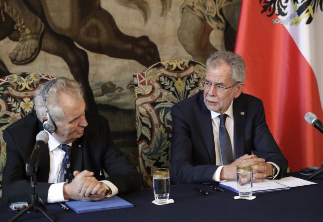 Miloš Zeman sa stretol s rakúskym prezidentom Van der Bellenom