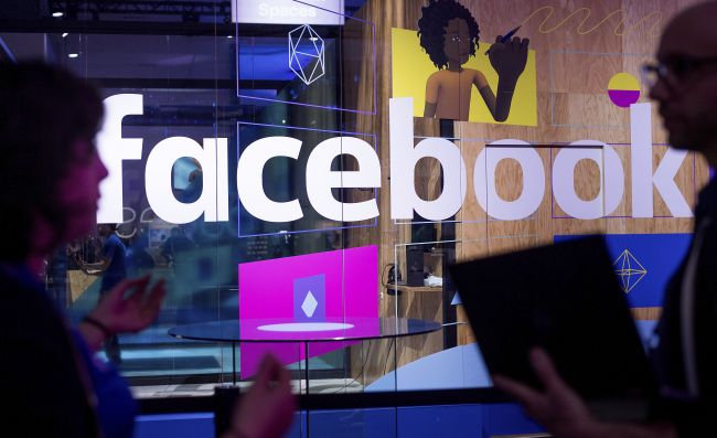Facebook vedie kampaň proti nenávistným odkazom