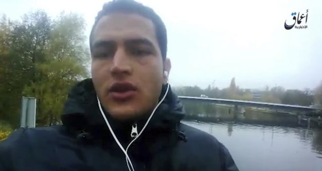 Foto: Telesné pozostatky teroristu Amriho previezli do Tuniska