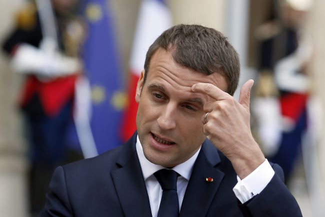 Macron prisľúbil pomoc pri boji proti extrémistom v africkom regióne Sahel