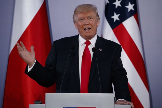 Trump: Americké prezidentské voľby sa zrejme snažili ovplyvniť nielen Rusi