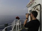 Z člna v Gibraltárskom prielive zachránili 54 migrantov