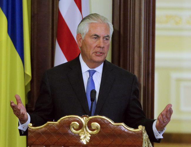 Tillerson: Rusko musí podniknúť kroky k upokojeniu situácie v Donbase