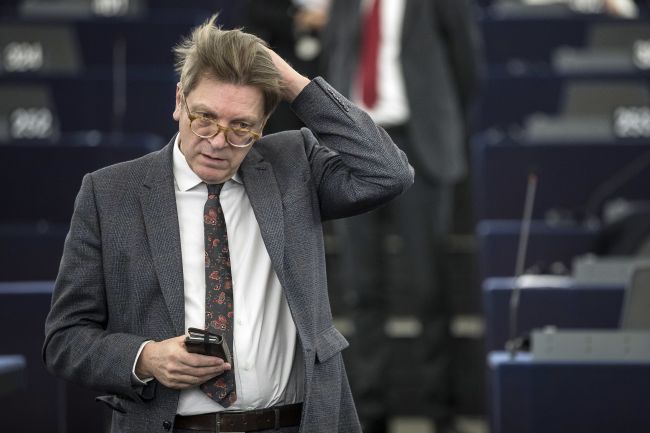 Verhofstadt: EP bude mať právo odmietnuť dohodu o brexite
