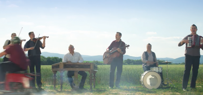 Video: Táto slovenská pieseň vás zaručene nakazí dobrou letnou náladou