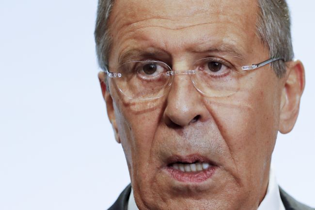 Uvoľnenie vzťahov NATO-EÚ blokuje rusofóbna menšina v NATO, tvrdí Lavrov