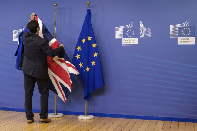 V Bruseli sa začína druhé kolo rokovaní o brexite