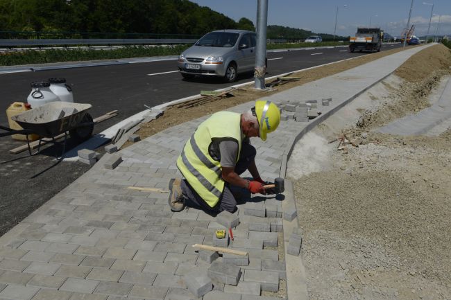 NDS: Odmietame akékoľvek podozrenia z údajného kšeftovania s pozemkami