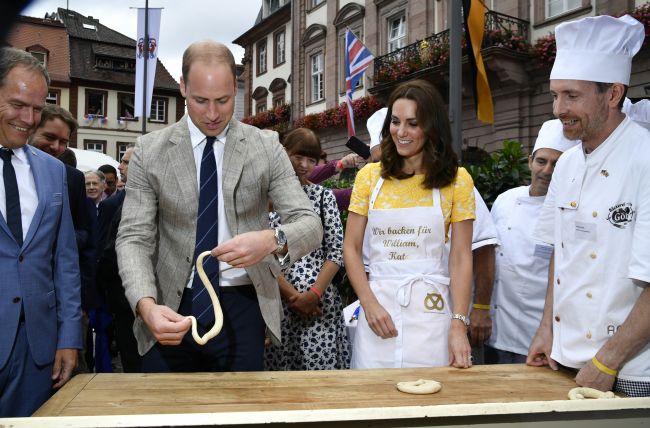 Britský princ William s manželkou Kate a deťmi ukončili návštevu Nemecka