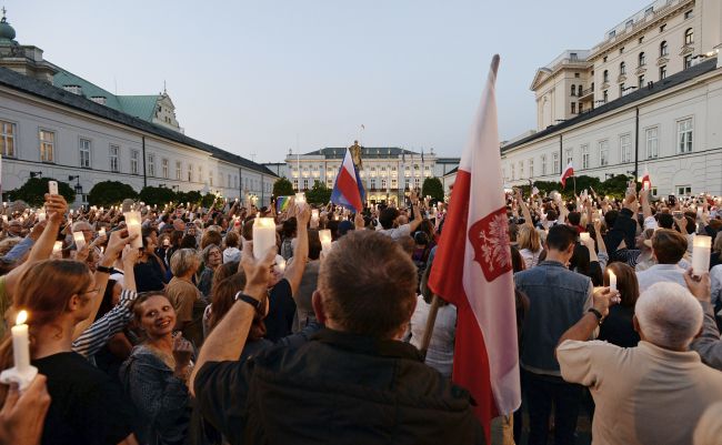Hovorca: Poľský prezident Duda vidí chyby v spornom zákone o najvyššom súde