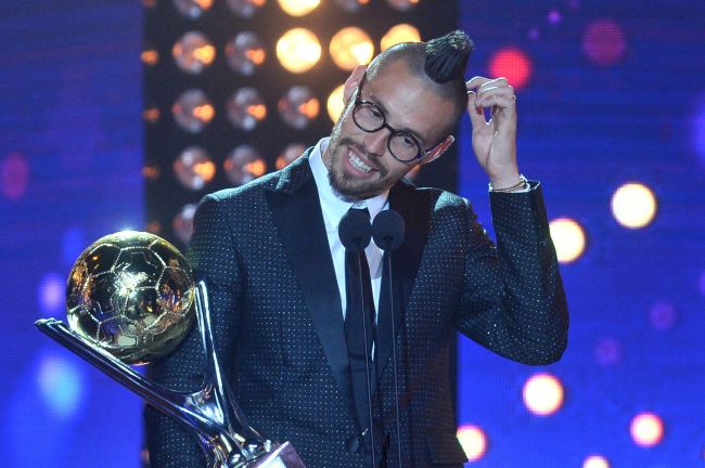 Kapitán talianskeho SSC Neapol Marek Hamšík oslavuje 30. narodeniny