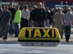 Dlhodobo nespokojní taxikári vyšli opäť do ulíc Bratislavy