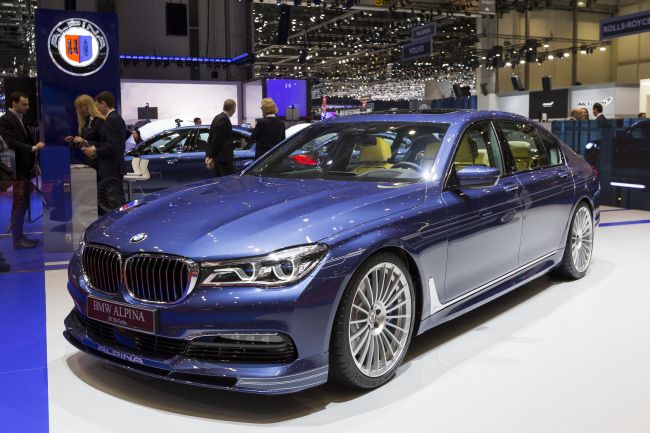 Automobilka BMW zaznamenala v 2. štvrťroku nárast tržieb aj zisku
