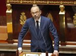 Po útoku pri Paríži zatkli na diaľnici hlavného podozrivého