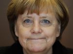 Hlavný súper Merkelovej Schulz je stále presvedčený, že ju môže zosadiť