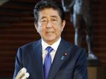 Trump a Abe sa dohodli, že budú brániť Severnej Kórei v odpálení rakiet na Guam