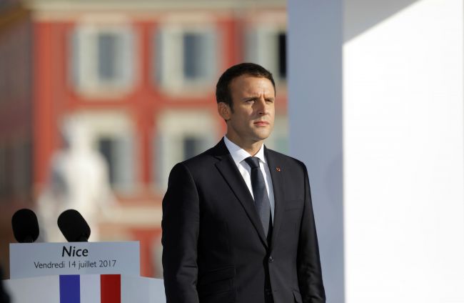 Macron požiadal Erdogana o prepustenie väzneného francúzskeho novinára