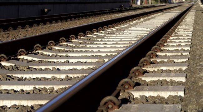 Vlak v Žiline zrazil 23-ročné dievča