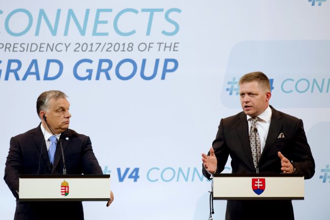 Maďarské médiá: Orbánov dôležitý spojenec Fico nečakane vycúval