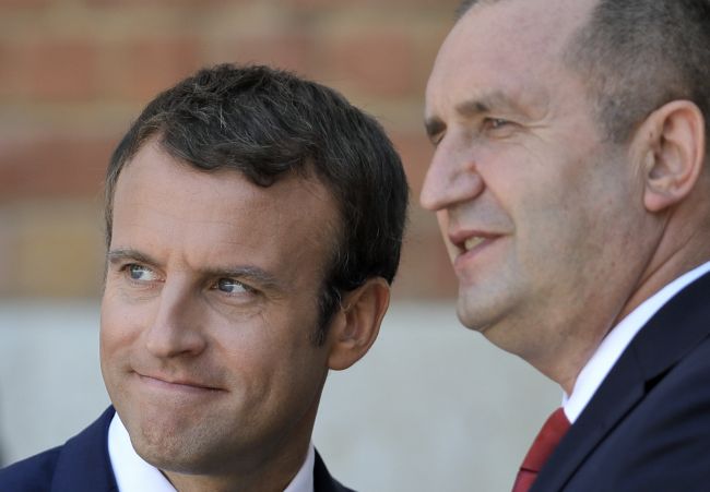 Francúzsky prezident rokoval v Bulharsku o utečencoch a ochrane hraníc