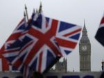 Londýn žiada súčasné rokovania o vystúpení z EÚ i o budúcich vzťahoch