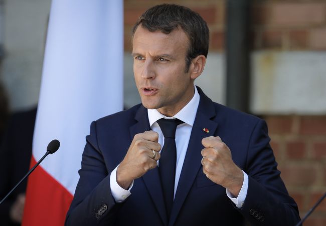 Prieskum: Väčšina francúzskych voličov je nespokojná s prezidentom Macronom