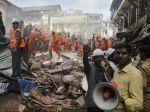 India: Budova v Bombaji sa zrútila - 7 mŕtvych, 25 uviaznutých pod troskami