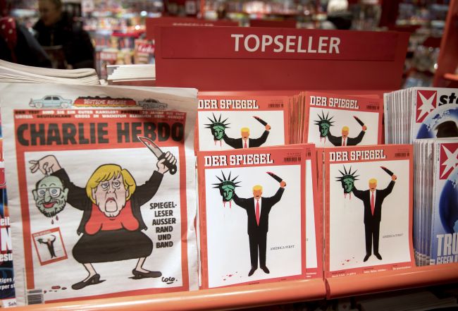 Časopis Charlie Hebdo označil obete hurikánu Harvey za neonacistov