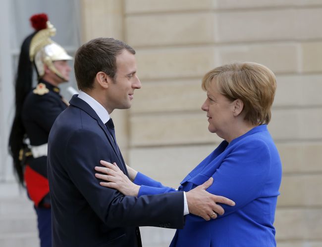 Merkelová s Macronom: Provokácia Pchjongjangu dosiahla nový rozmer