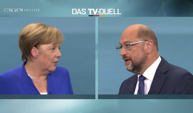 Merkelová podľa prieskumov zvíťazila v televíznom dueli