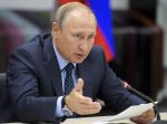 Putin varoval Spojené štáty pred poskytnutím smrtiacich zbraní Ukrajine