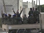 Povstalci podporovaní USA začali vlastnú operáciu proti IS na východe Sýrie