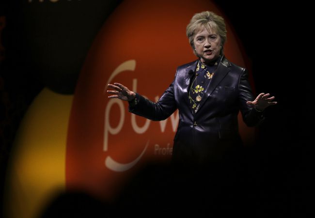 Spomienková kniha Hillary Clintonovej sa ihneď stala bestsellerom