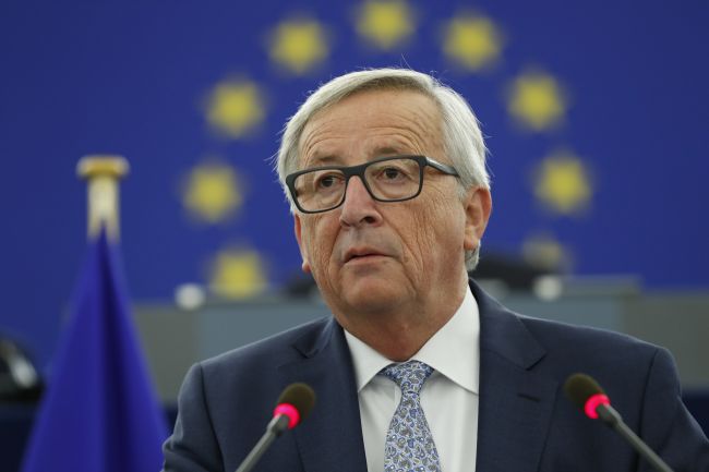Juncker: EÚ opäť chytila dobrý vietor do plachiet a mala by to využiť