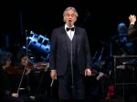 Koncert tenoristu Bocelliho s orchestrom dirigoval robot