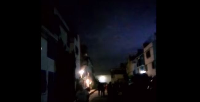 Video: Mexiko zasiahlo zemetrasenie, ktoré záhadne rozsvietilo oblohu