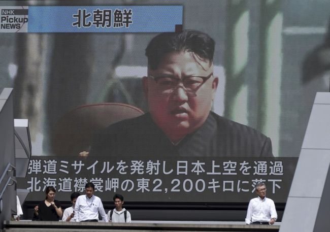 Severná Kórea odpálila ďalšiu raketu ponad Japonsko